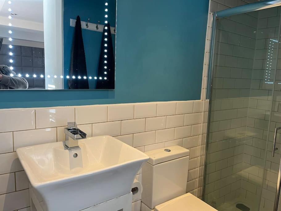 Gorgeous 2 Bed Loft Style Apartment Manchester Esterno foto