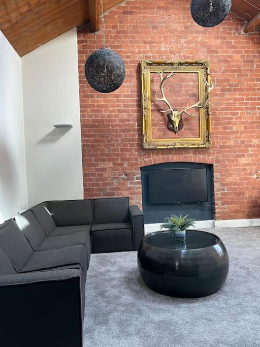 Gorgeous 2 Bed Loft Style Apartment Manchester Esterno foto