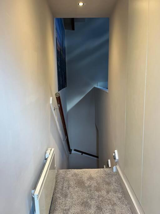 Gorgeous 2 Bed Loft Style Apartment Manchester Esterno foto