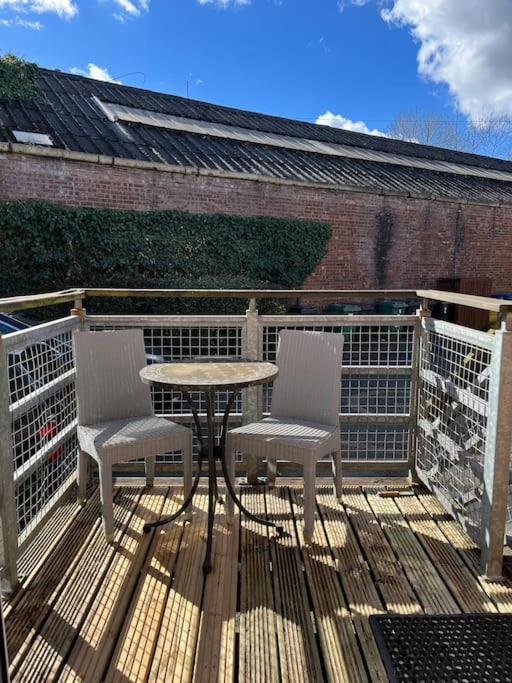 Gorgeous 2 Bed Loft Style Apartment Manchester Esterno foto